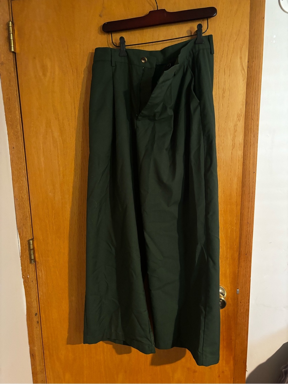 Women’s Dark Green Wide-Leg Dress Pants
